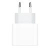 Компактен USB-C адаптер 20W за бързо зареждане.