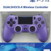 Опакован контролер за PS4 DualShock 4 в лилав цвят.